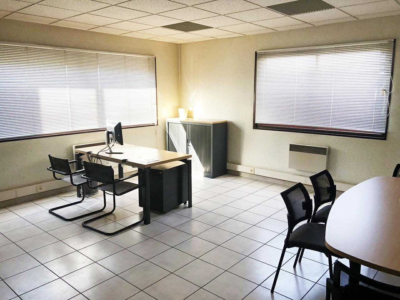 Local d'activité Saint-Laurent-de-Mure 530m² Location local d'activité Saint-Laurent-de-Mure Rhône OLACT2423446 5